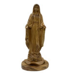 Admira la belleza de esta imagen de la Virgen